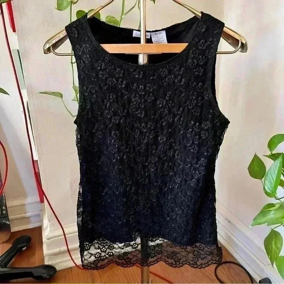 90s East 5th Black Lace Sleeveless Blouse - Medium - Picture 1 of 4